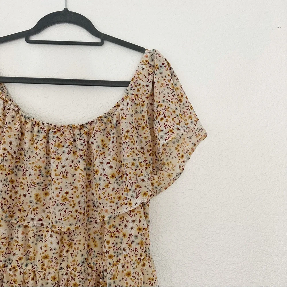 ๐ Off Shoulder Floral Dress - Picture 2 of 4
